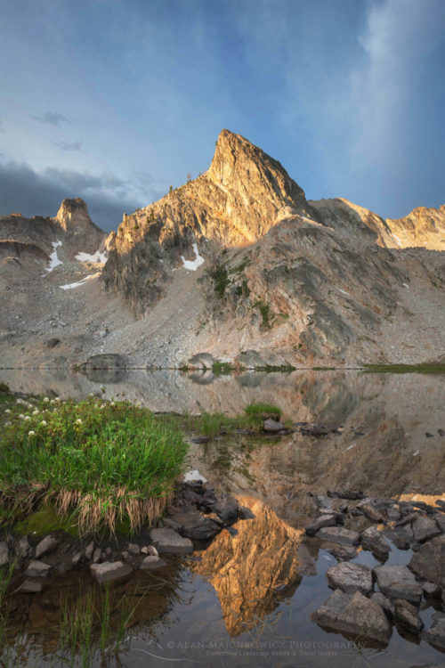 Twin Lakes Peak 9,923 Alice-Toxaway Lakes Loop Trail Sawtooth Mountains ...