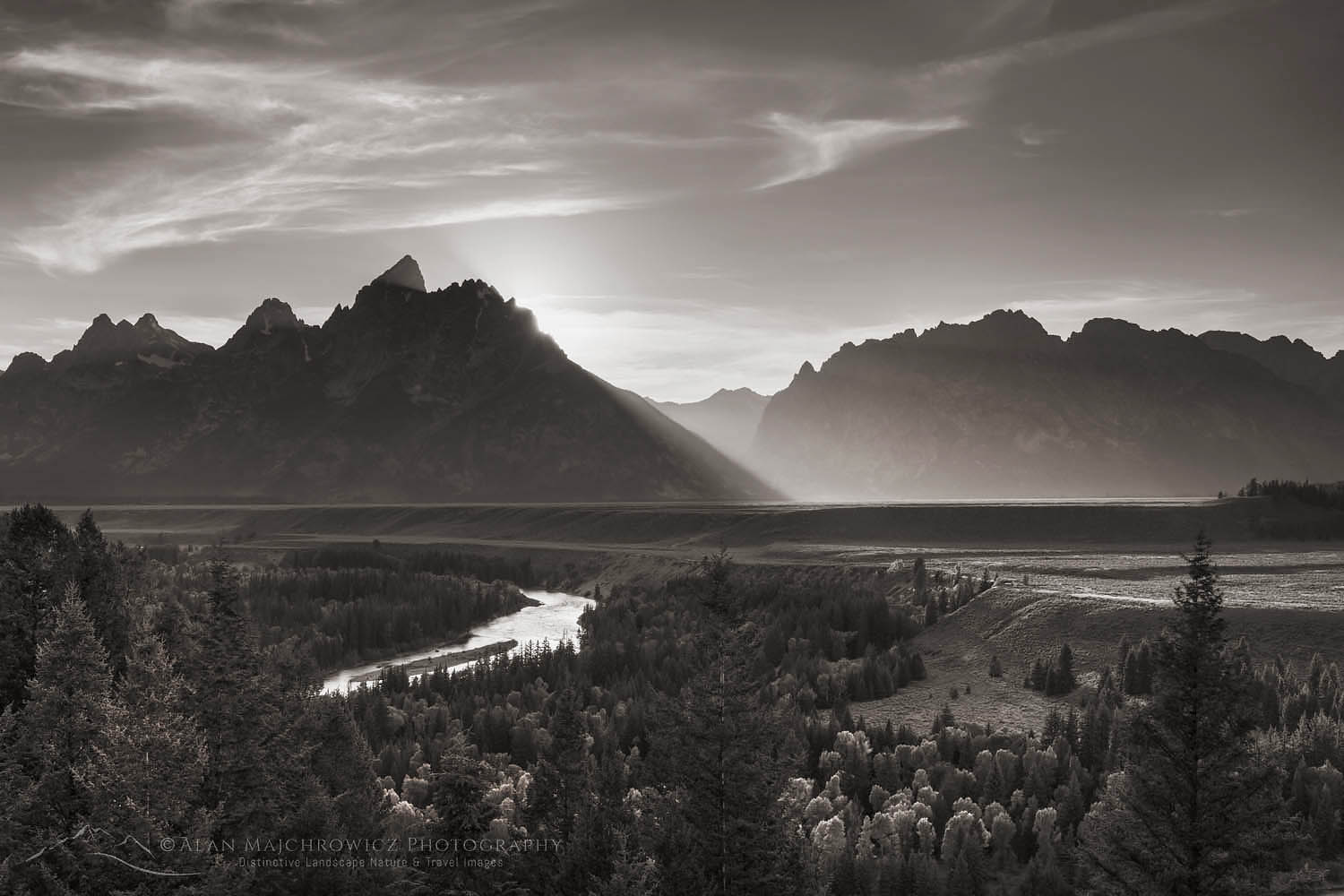 Setting sun at Snake River Overlook Grant Teton National Park Wyoming #67657bw