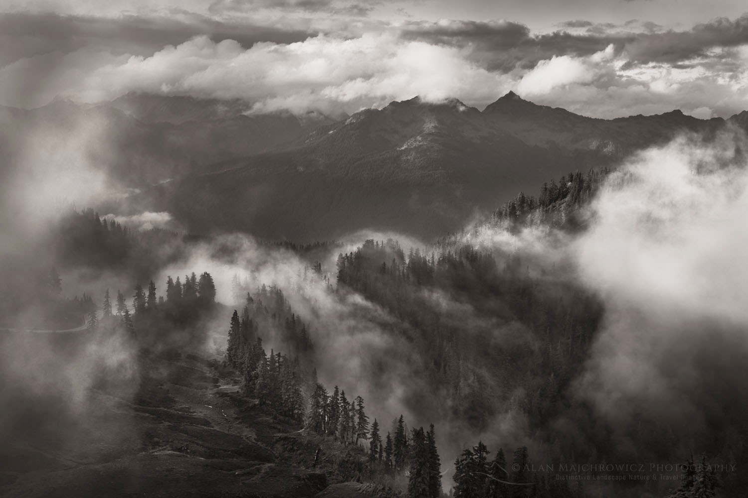 North Cascades misty clouds - Alan Majchrowicz Photography