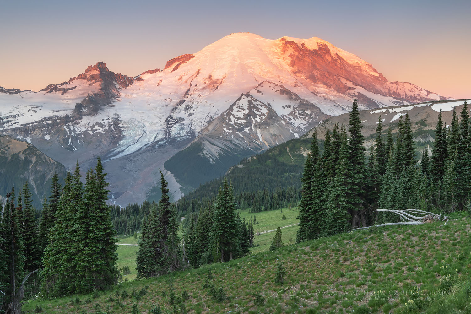 Sunrise on Mount Rainier from Sunrise Nature Tails. Mount Rainier National Park #77872