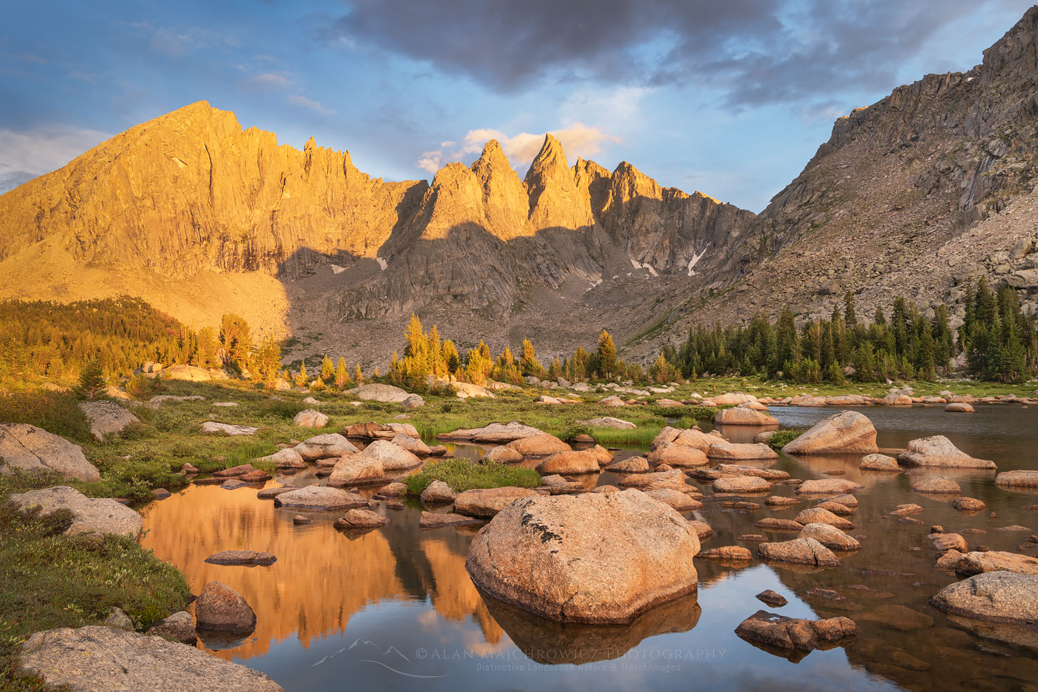 Shadow Lake and view of the backside of Cirque of the Towers. Bridger Wilderness. Wind River Range Wyoming #78151