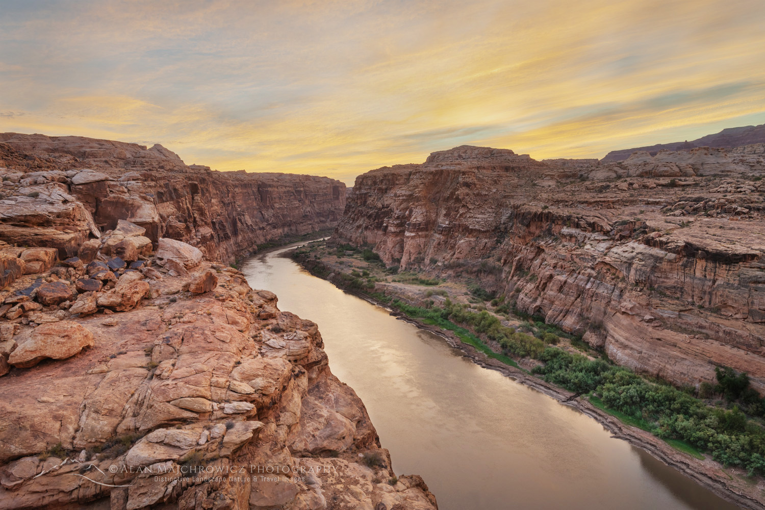Colorado River. Glen Canyon National Recreation Area, Utah #85120