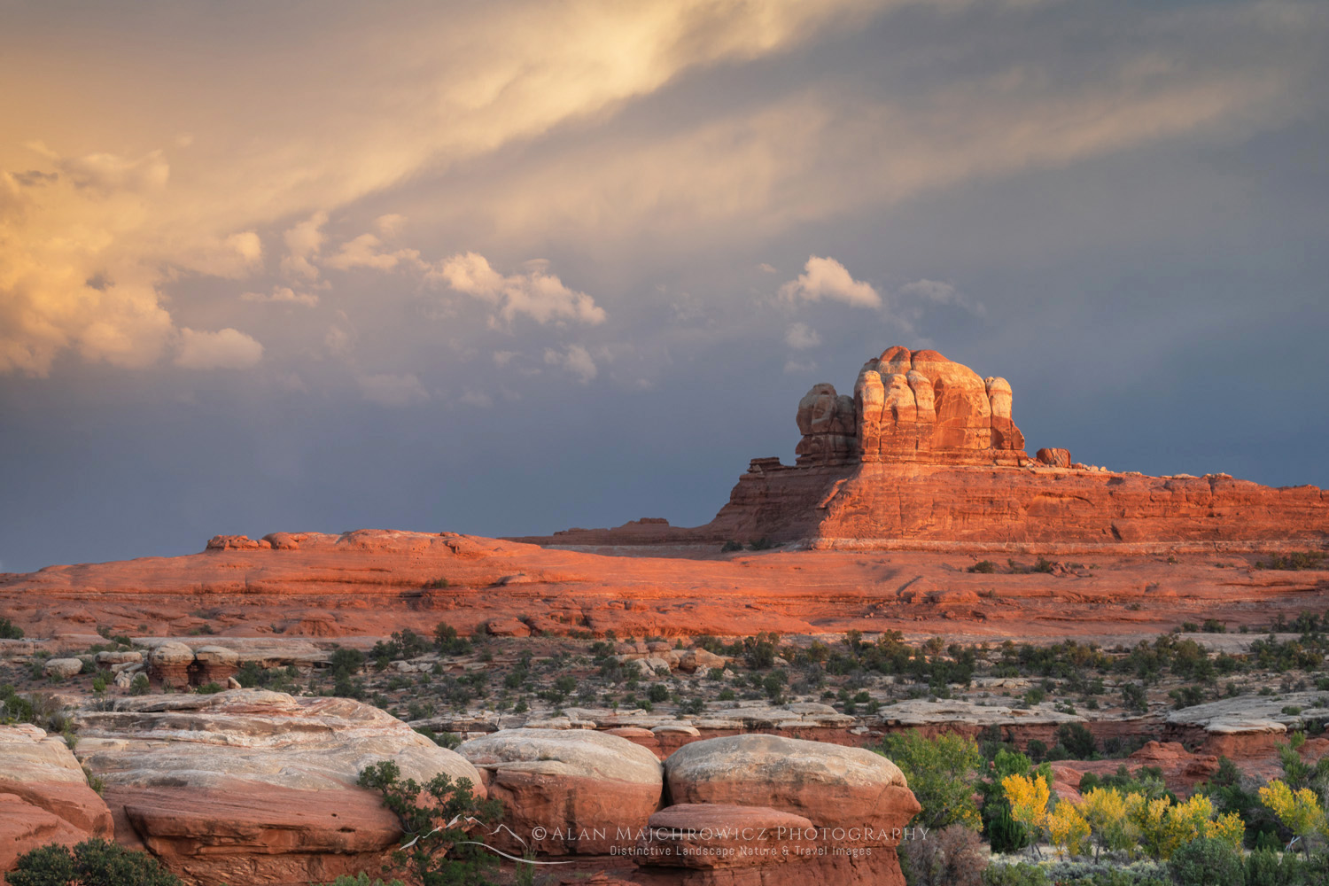 Sunset at Wooden Shoe Arch Overlook. Islands in the Sky District, Canyonlands National Park #85376