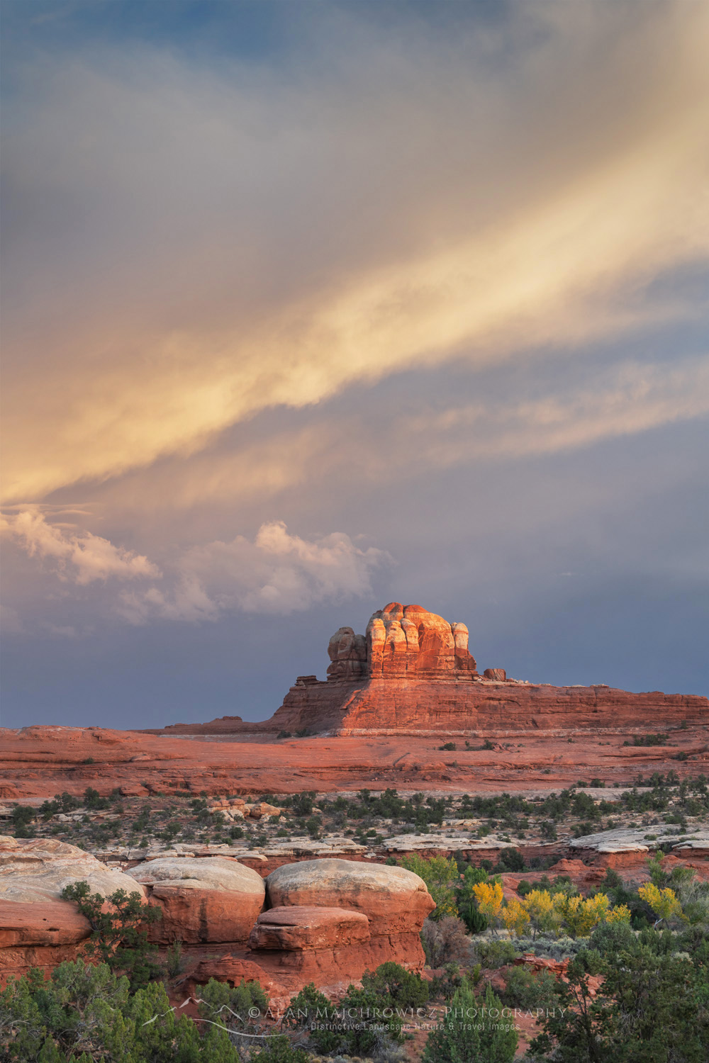 Sunset at Wooden Shoe Arch Overlook. Islands in the Sky District, Canyonlands National Park #85379