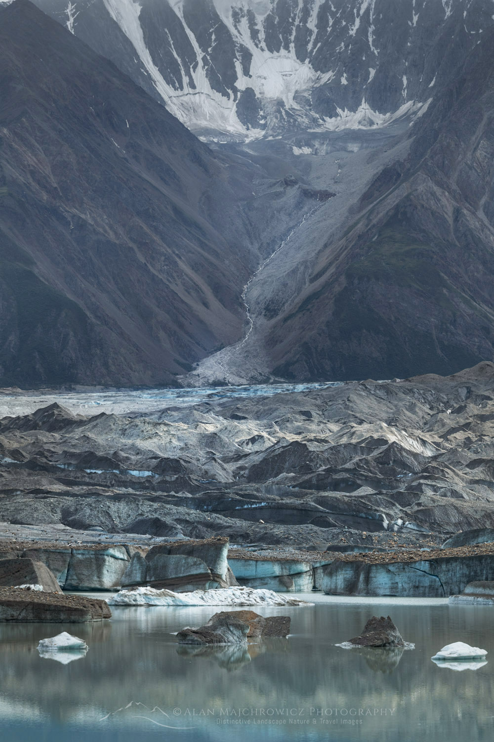 Ice-marginal lake at the toe of the Kaskawulsh Glacier. Ä’äy Chù (Slim's River) West, Kluane National Park, Yukon #86732