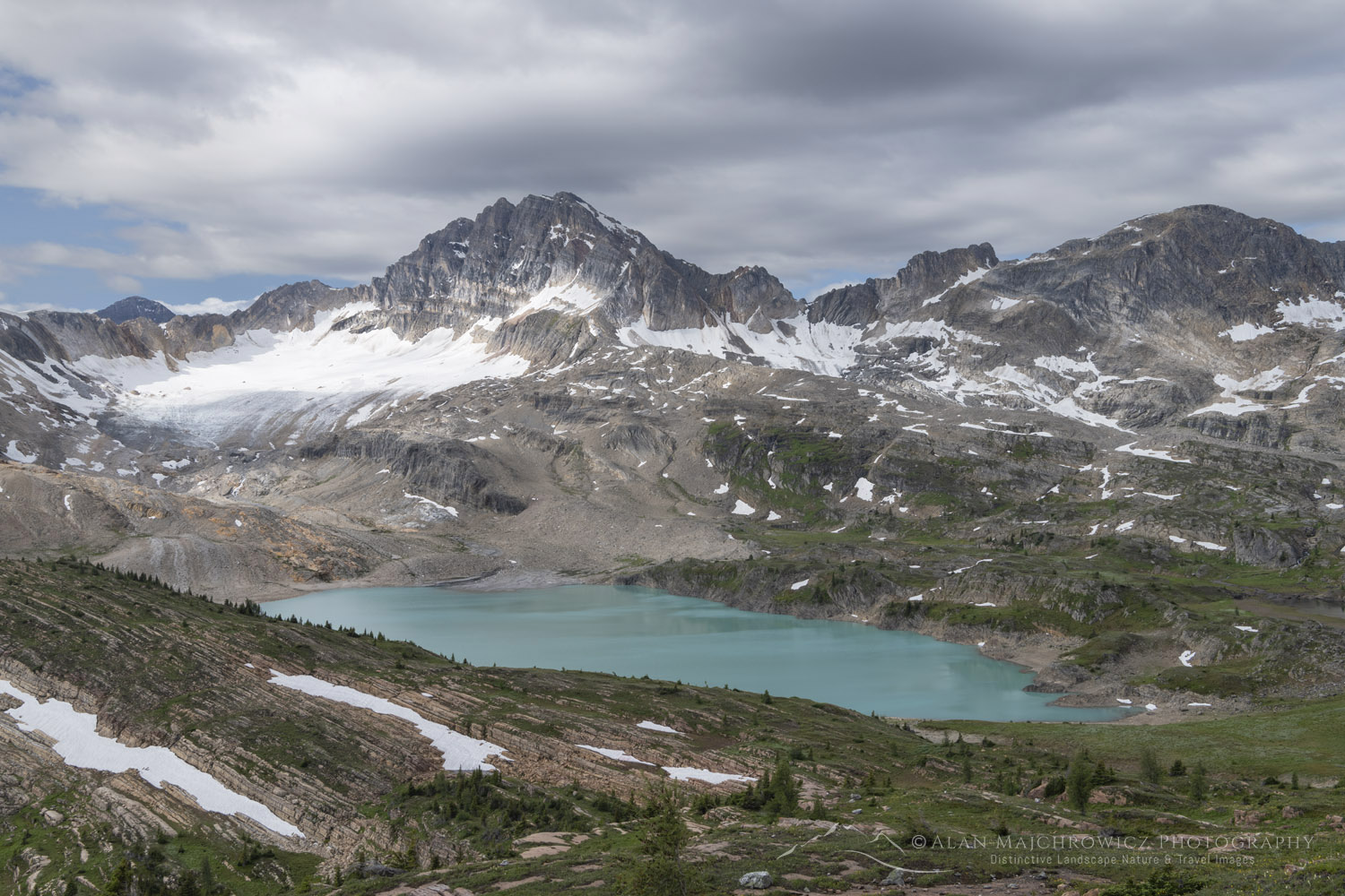 Middle Limestone Lake. Limestone Lakes Basin. Height of the Rockies Provincial Park British Columbia #86495