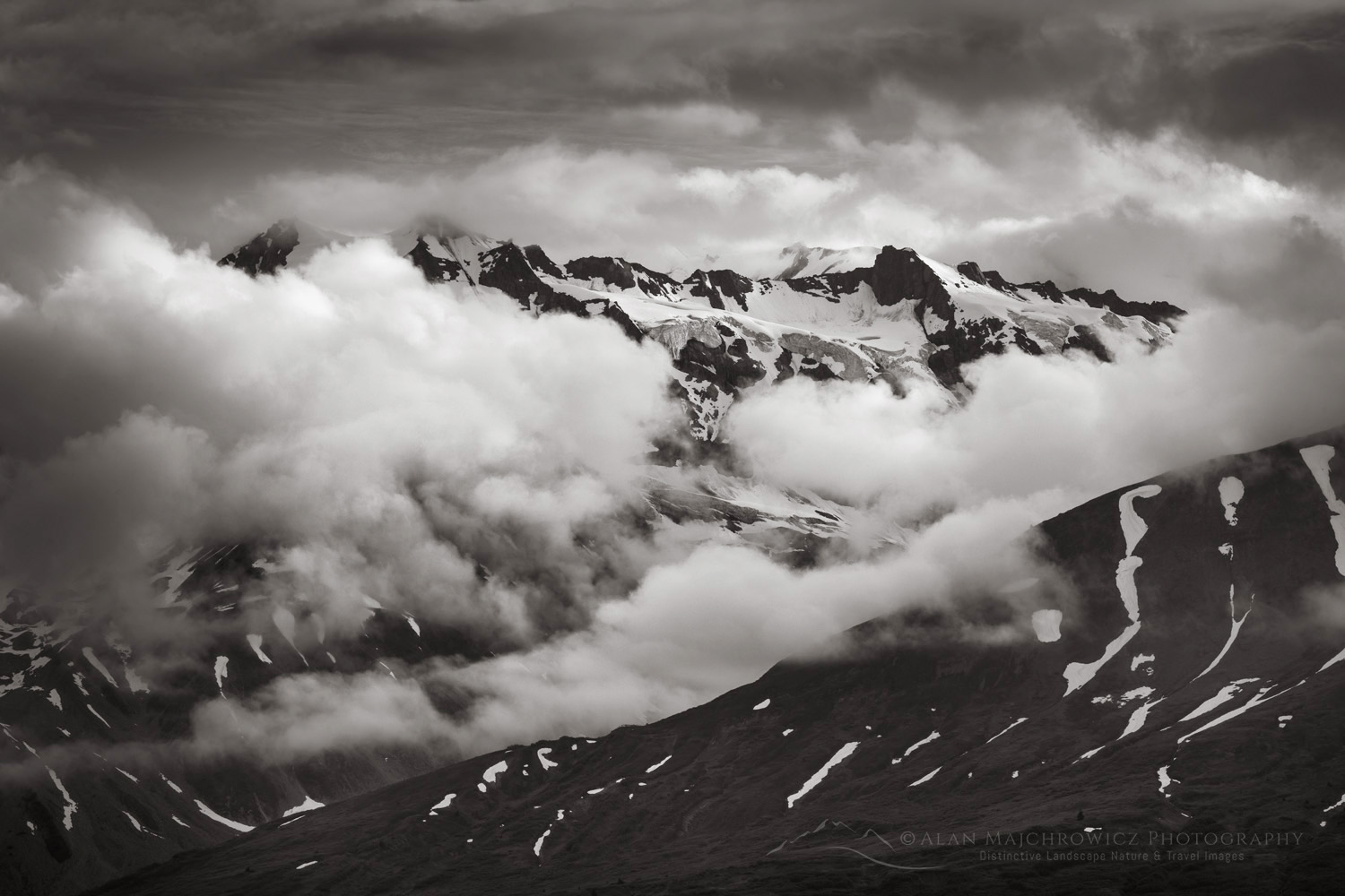 Alsek Range, southeasternmost subdivision of the Saint Elias Mountains. Tatshenshini-Alsek Park, British Columbia #86837bw