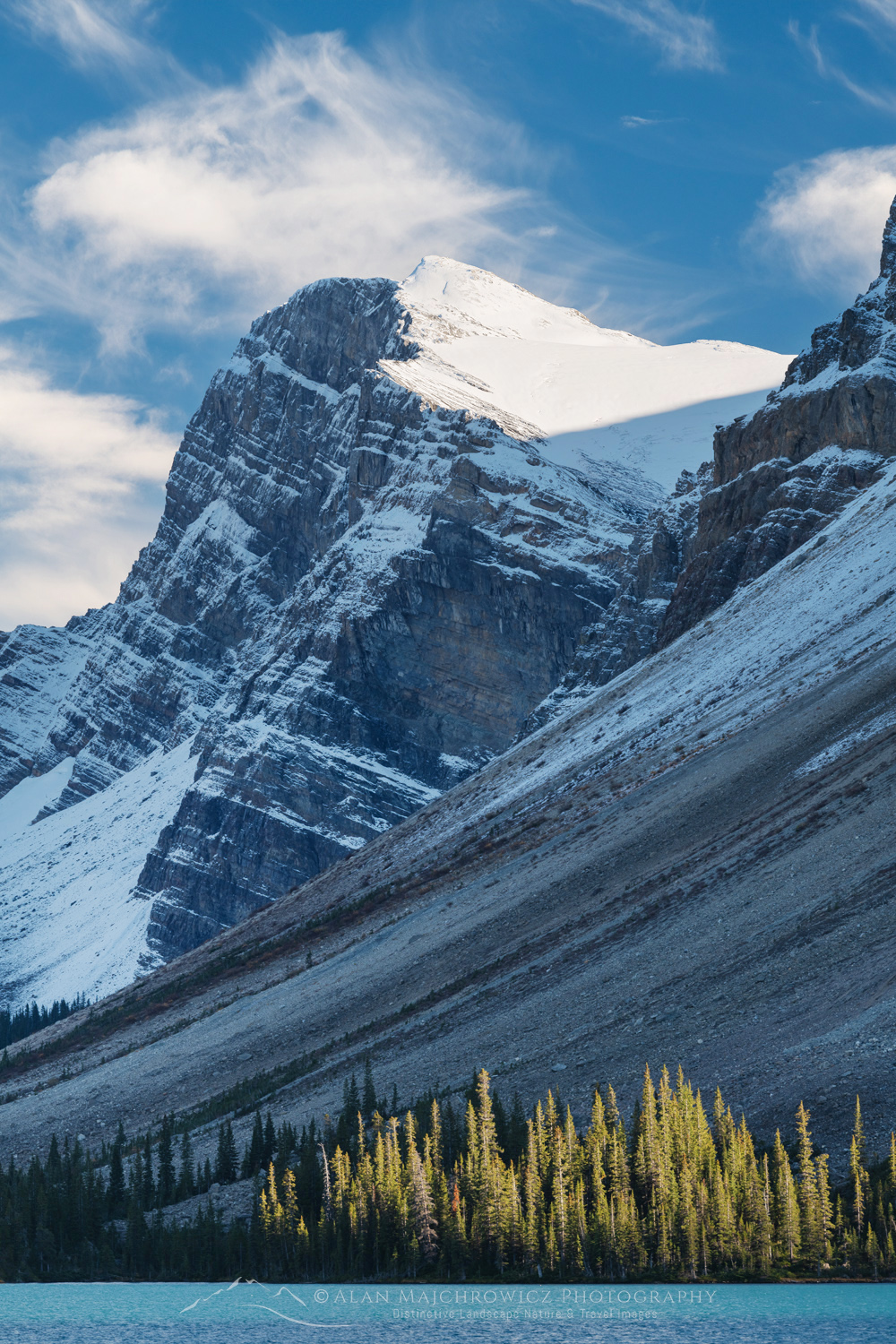 Bow Lake, with Crowfoot Mountain and Crowfoot Glacier in the distance. Banff National Park. Alberta, Canada #88651